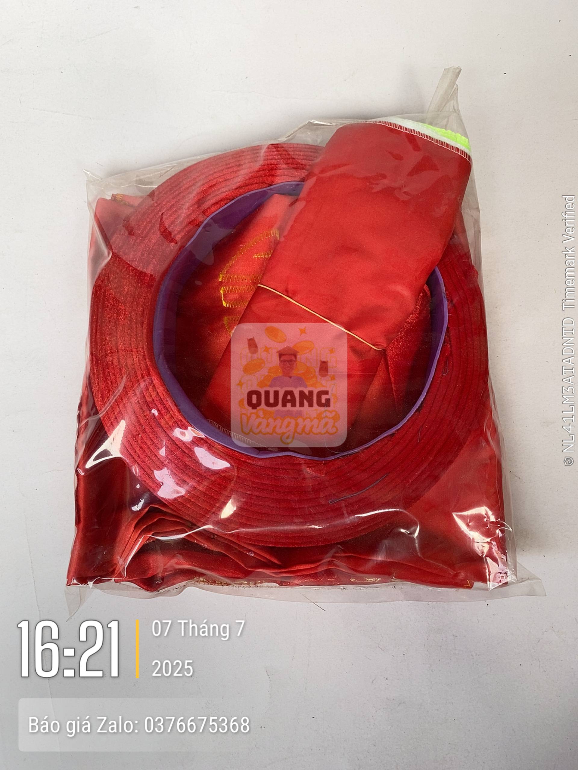 Bộ quần áo hầu